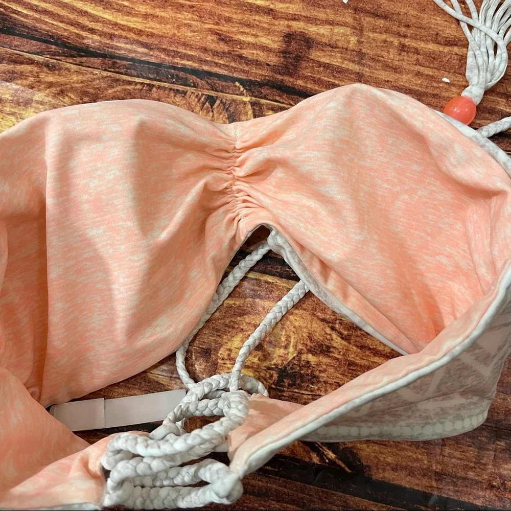 Victoria’s Secret Strapless print Bandeau bikini